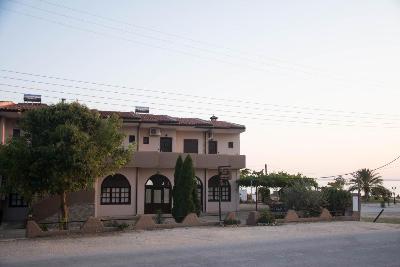 Palm Tree Apartments Псакудия Экстерьер фото